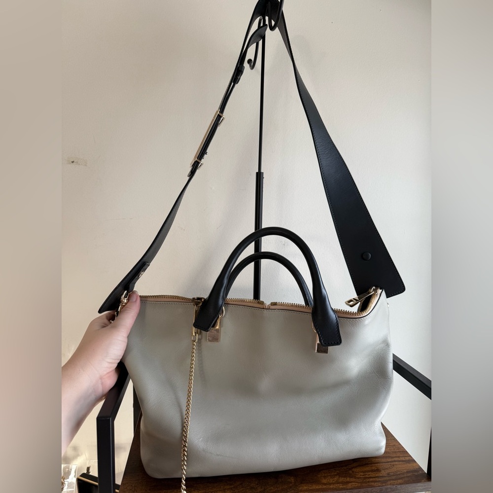 Chloe Baylee Bicolor Leather Two way Hand Bag - Picture 5 of 16